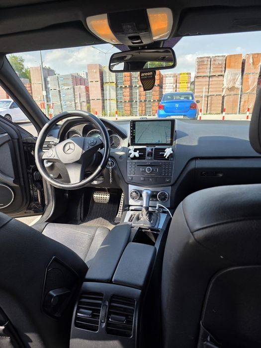 Se vinde Mercedes c 320