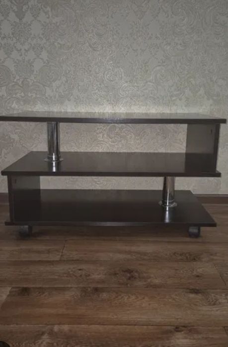 Журнальный столик