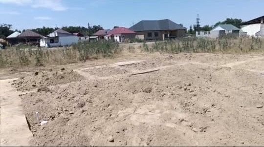 Участок 8 сот. Алтын Ордаға 20-30 мин, 247 автобус барады.