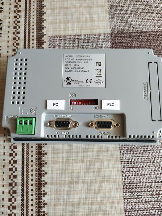 Hitech монитор панел с тъч скрийн