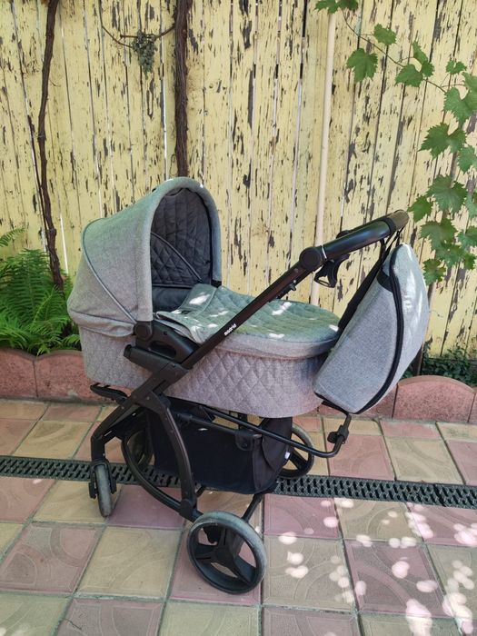 Vând căruț bebe 3 în 1