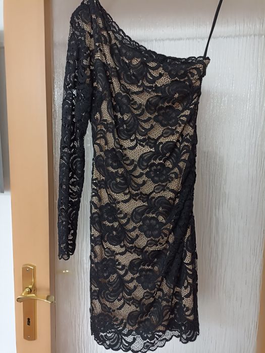 Rochie din dantela + sandale