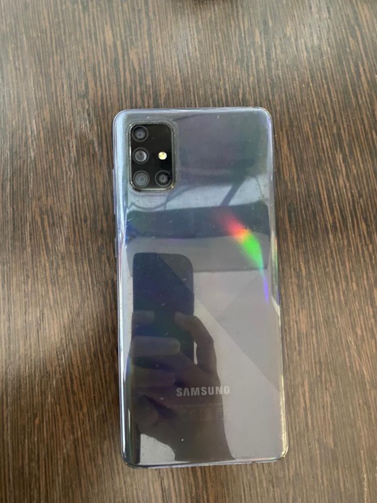 Продам Samsung A71