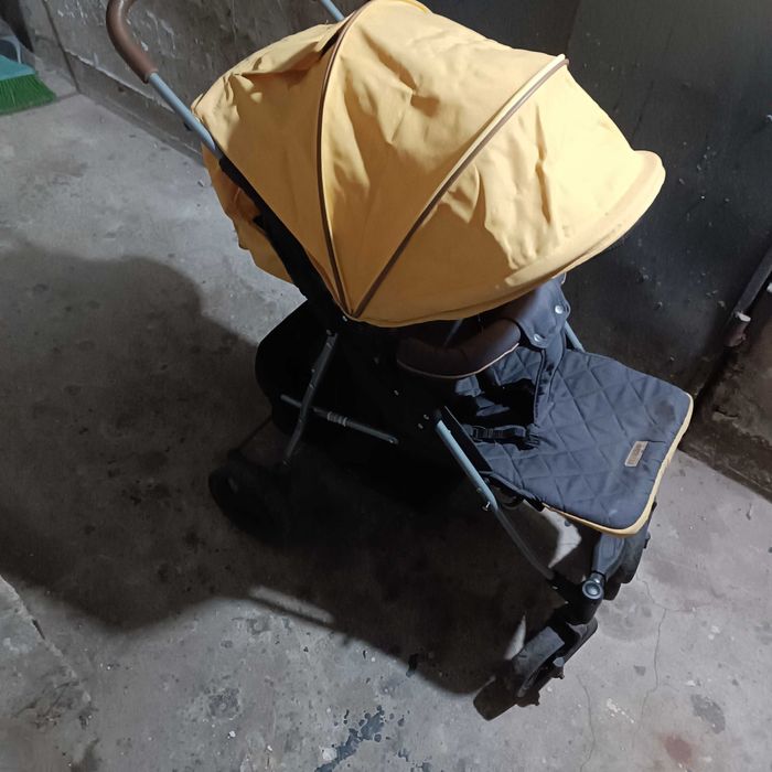 Бебешка  количка