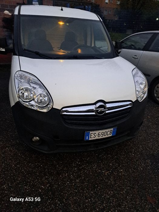 Vind opel combo anul 2013