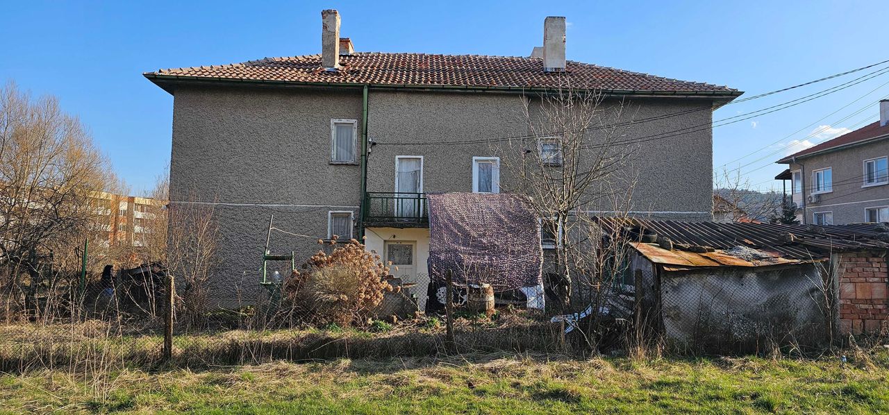 Продава се Къща в Брезник - 140 кв.м за 439 €/кв.м - Снимка #16