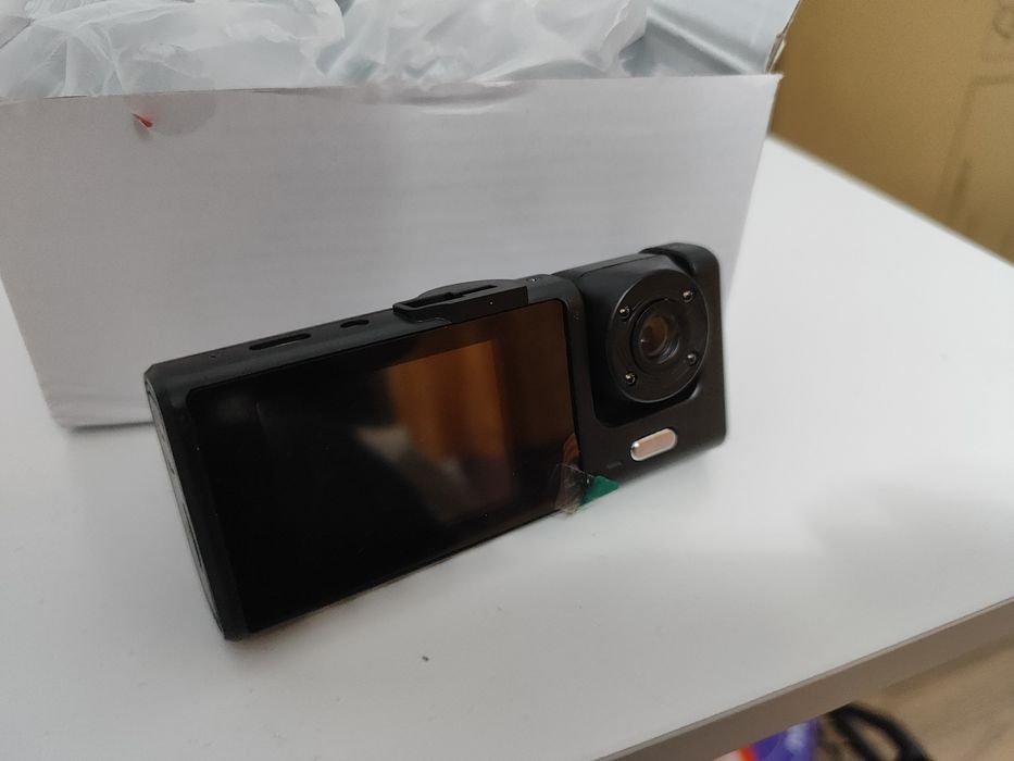 Vind camera auto + cameră spate