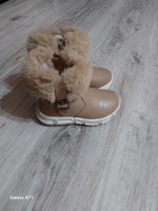 Продам сапожки на весна-осень, детские ,размер 21