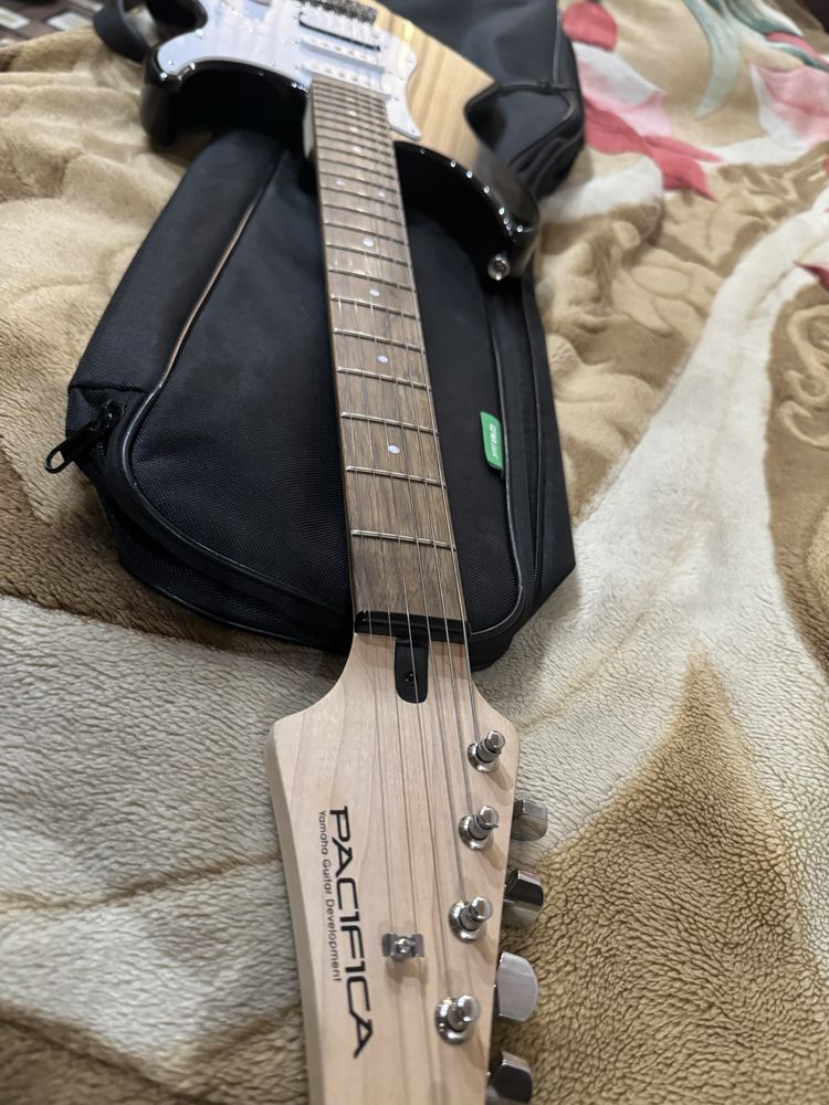 Электрогитара Yamaha Stratocaster