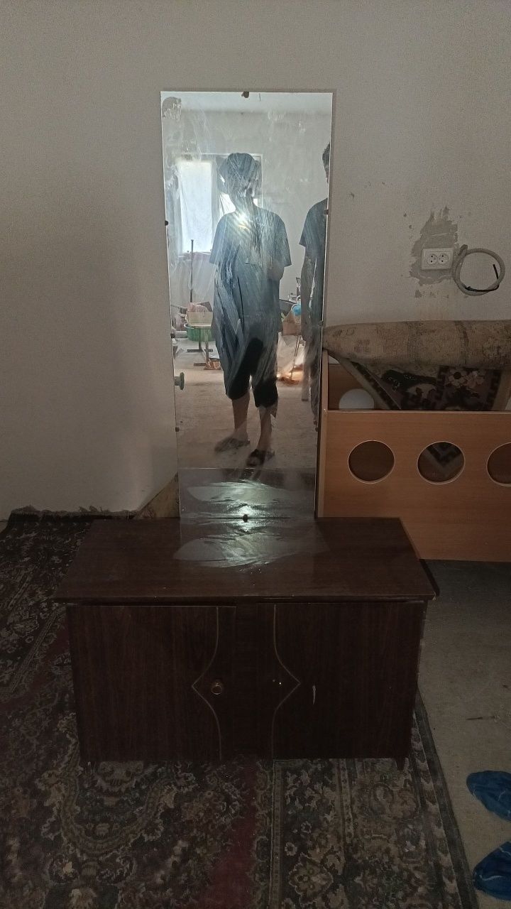 Трюмо зеркальный