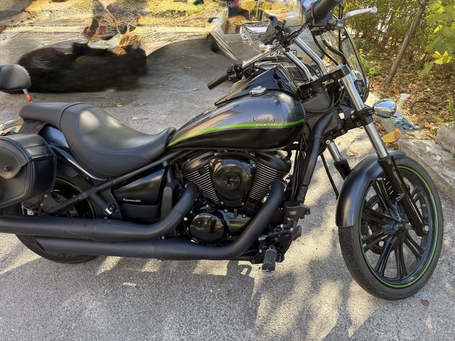 Kawasaki Vulcan Custom 900 – мотор за ценители!
