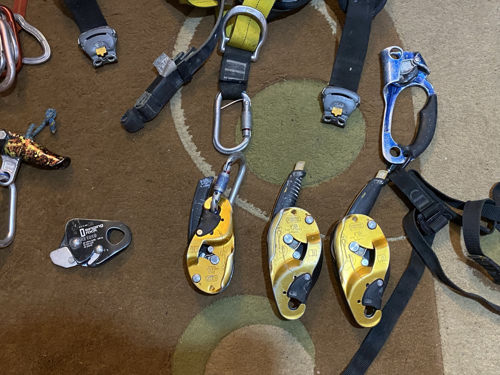 echipament alpinism utilitar
