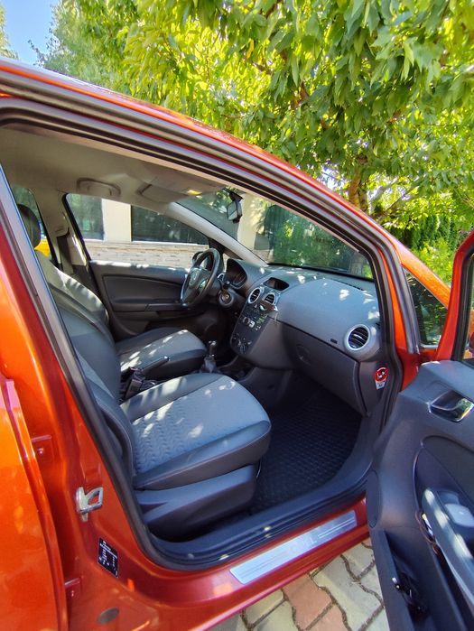Vând Opel Corsa D