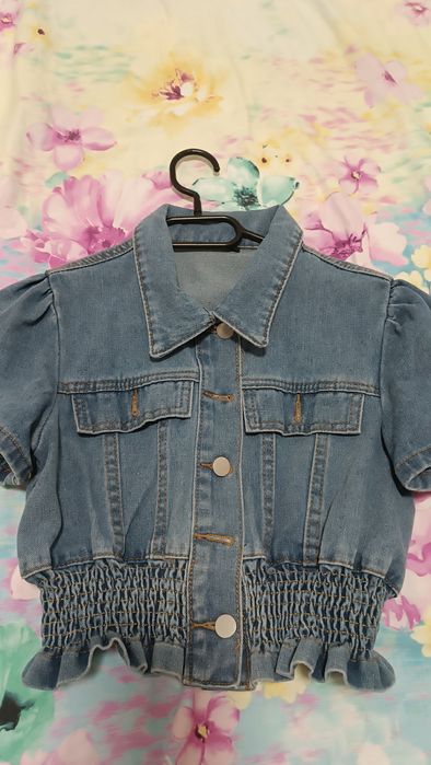 Дамско късо дънково яке