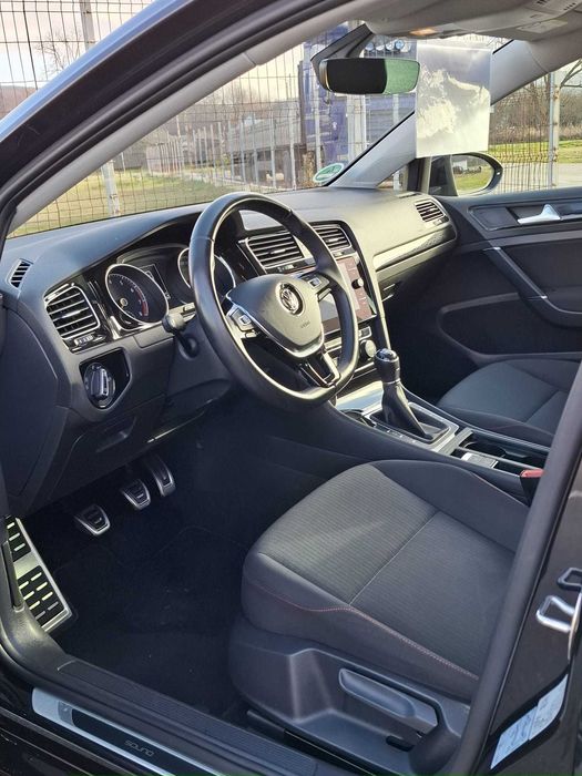 Volkswagen Golf 7   1.4 TSI Sound /2017 -RAR EFECTUAT