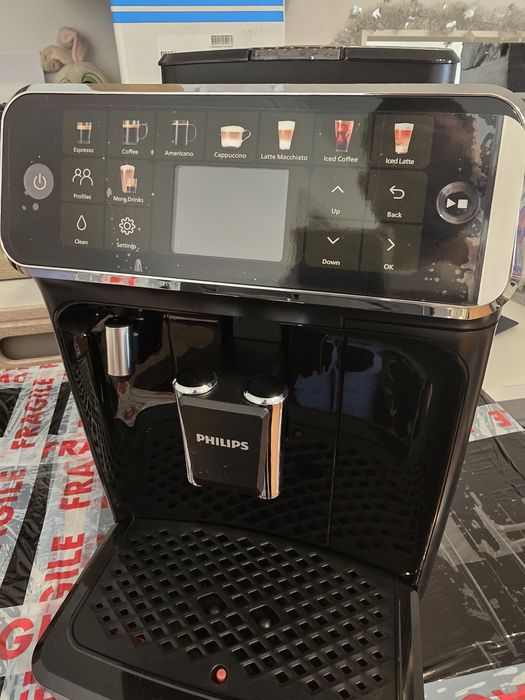 Espressor Philips seria 5500 Ep 5541.50 negru