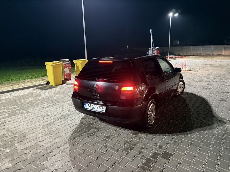Vand golf 4 benzina