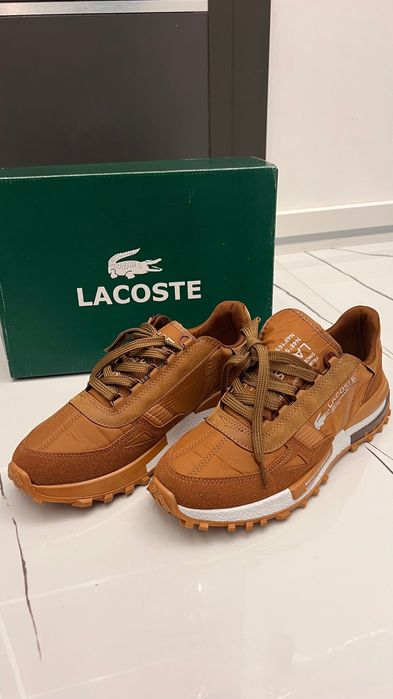 Маратонки чисто нови