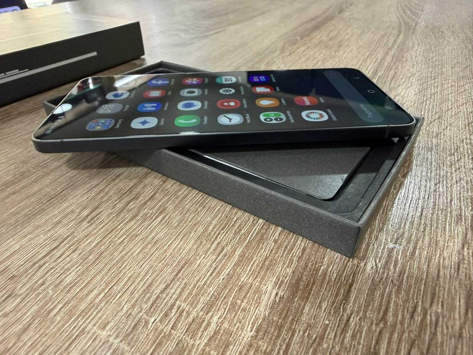 Телефон Samsung Galaxy S25 Edge-ново