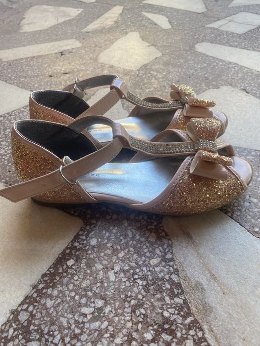 Pantofi eleganti fetite