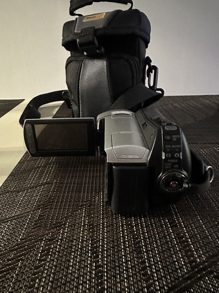 Камера SONY DCR-SR36
