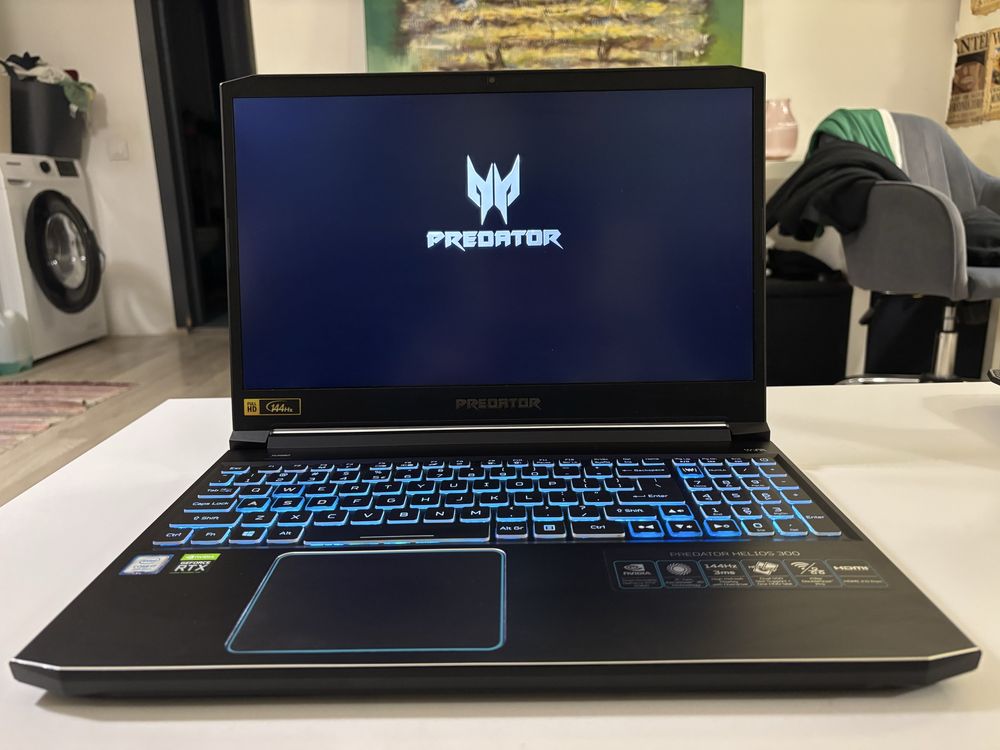 Laptop Acer Predator Helios 300 PH315-52-78SWwhats