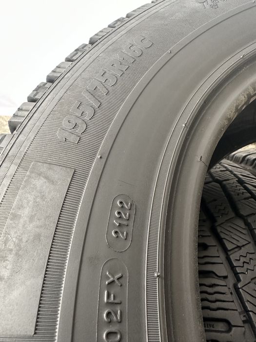 195/75/16 c за бус 10PR Michelin 4бр дот22