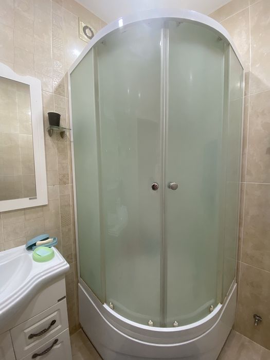 Душевая кабинка продам , в хорошем состоянии