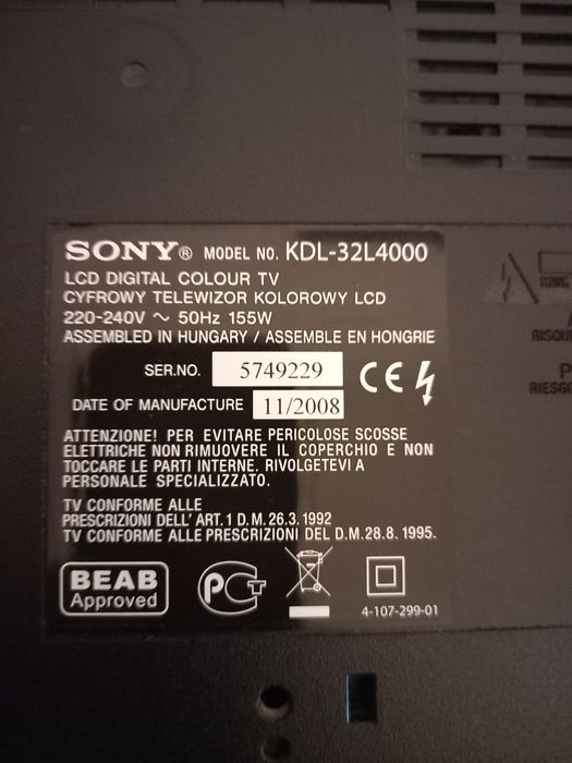 TV Sony color KDL-32L4000