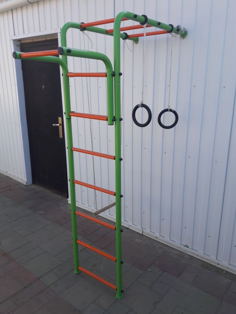 Продам детский тренировочный турник, шведская лестница