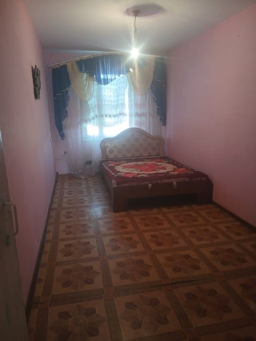 5-9дом, 5 этаж, без ремонт. 9 млн