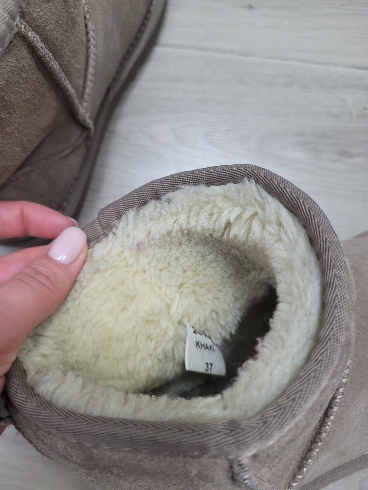 Cizme blanita tip Ugg mar 37