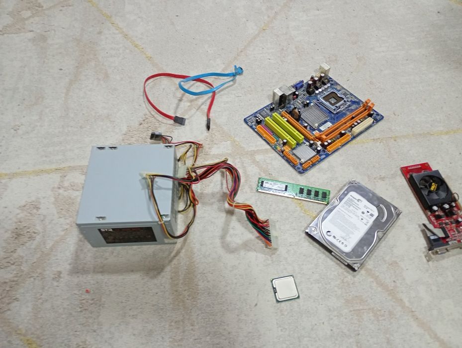 СРОЧНО Продам комплектующие для пк