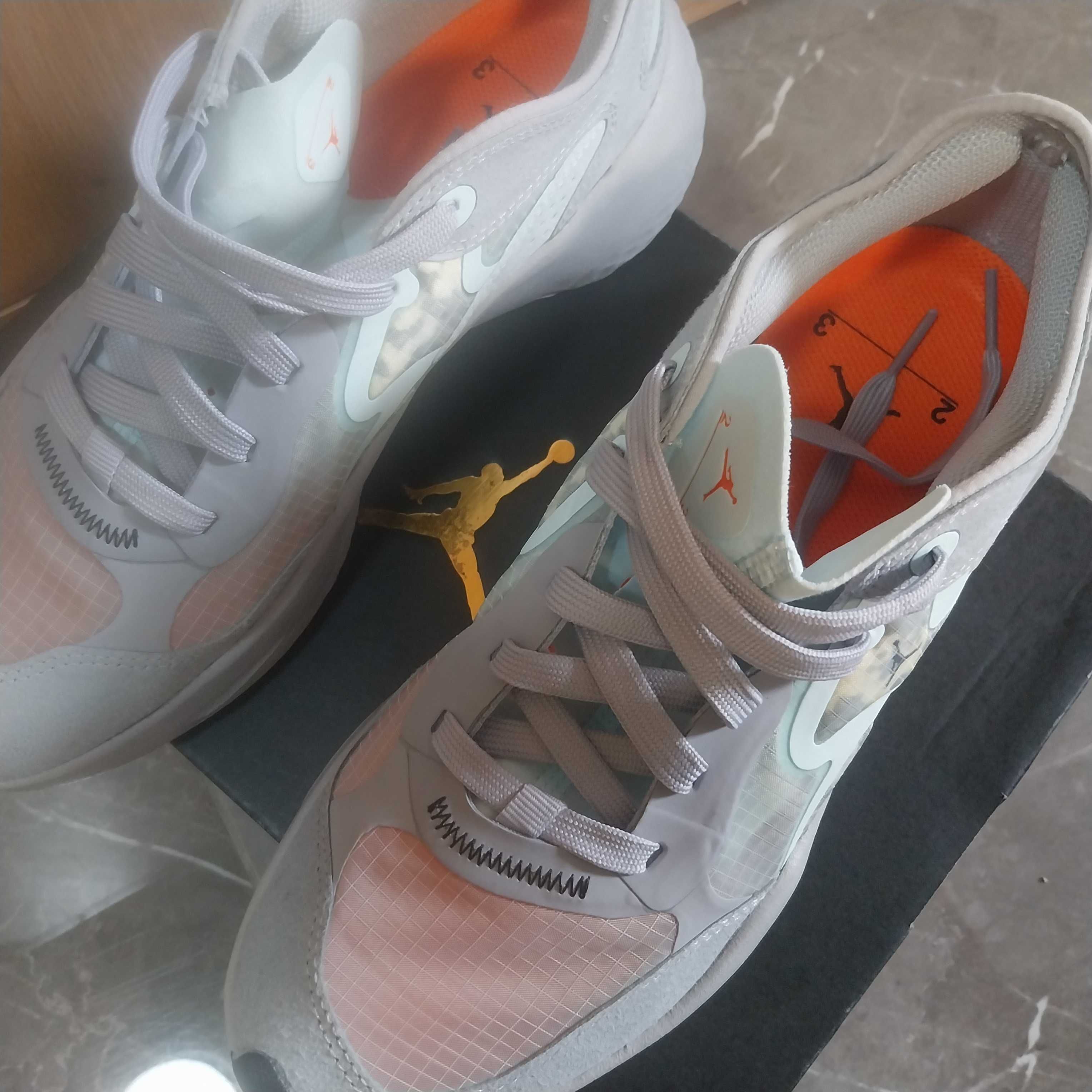 Маратонки унисекс JORDAN DELTA 3 LOW 'GREY'