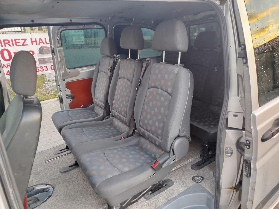 Vand sau schimb mercedes vito