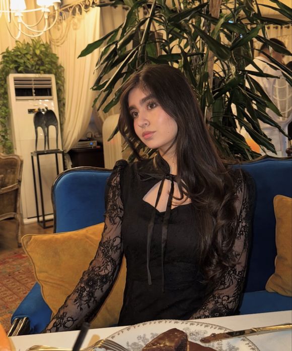 Платье черное из французского гипюра