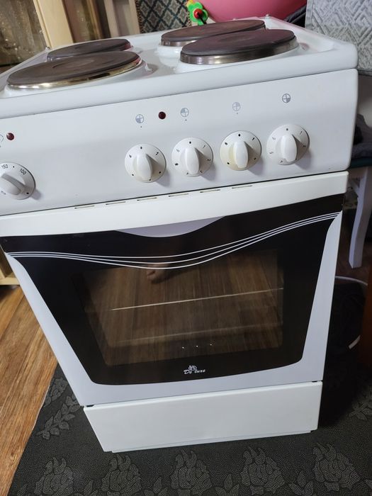 Продам эл.плиту в хорошем состоянии.