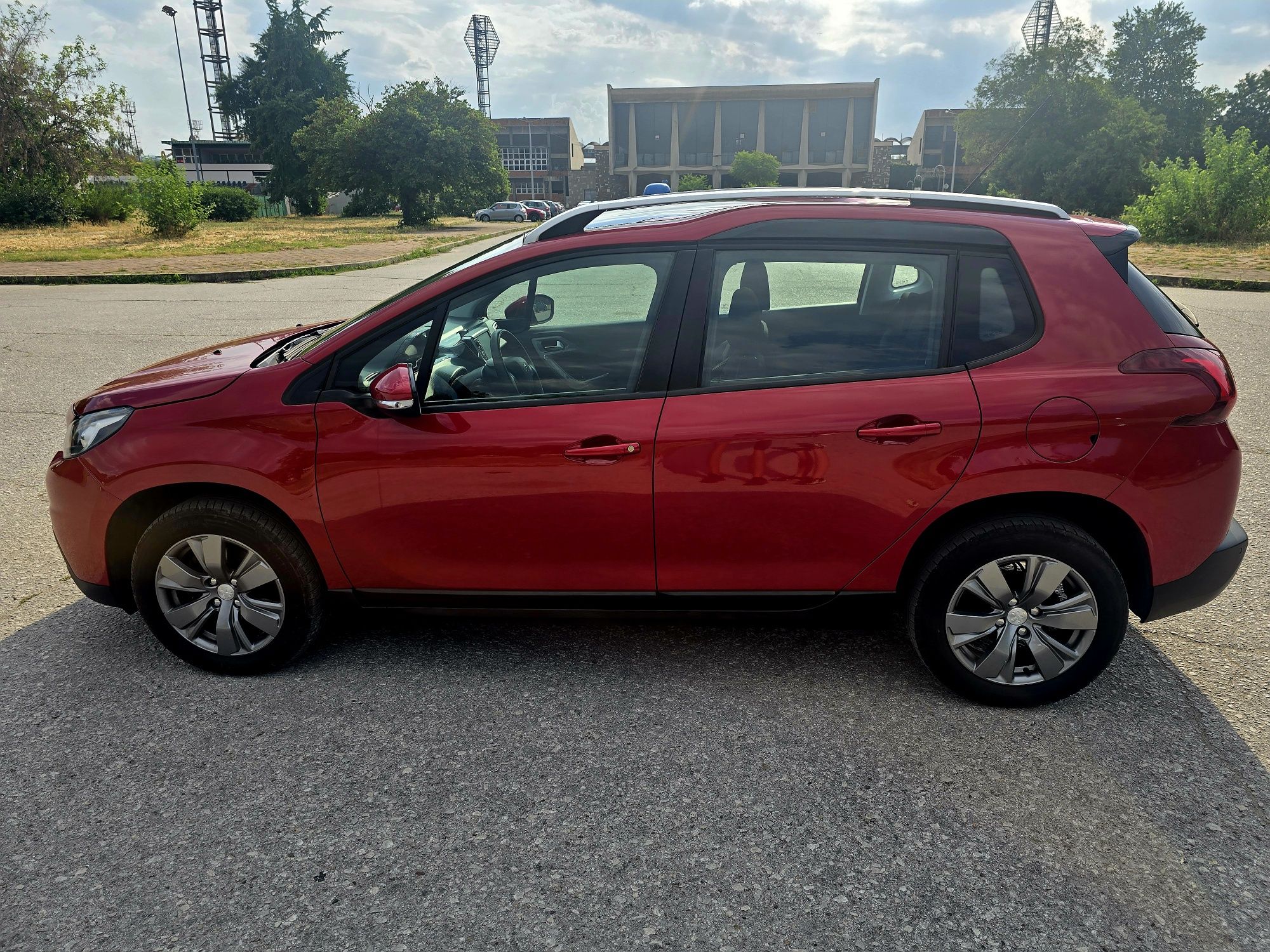 Peugeot 2008 1.2 Pure Tech 110 PH Allure 63 000 km