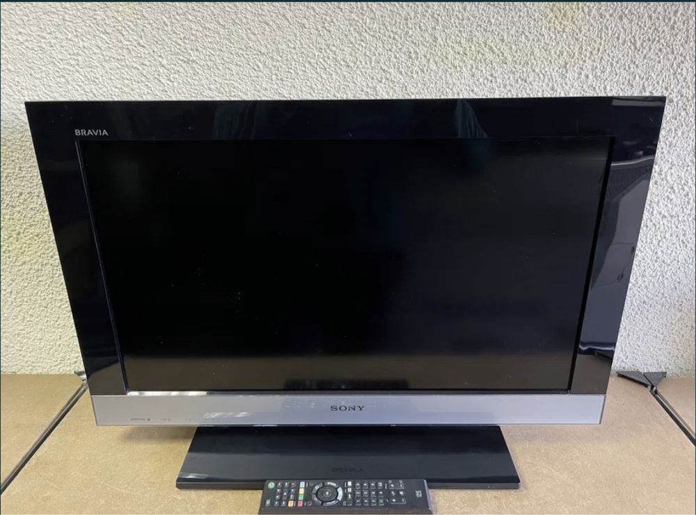 Телевизор SONY HD LCD 26”