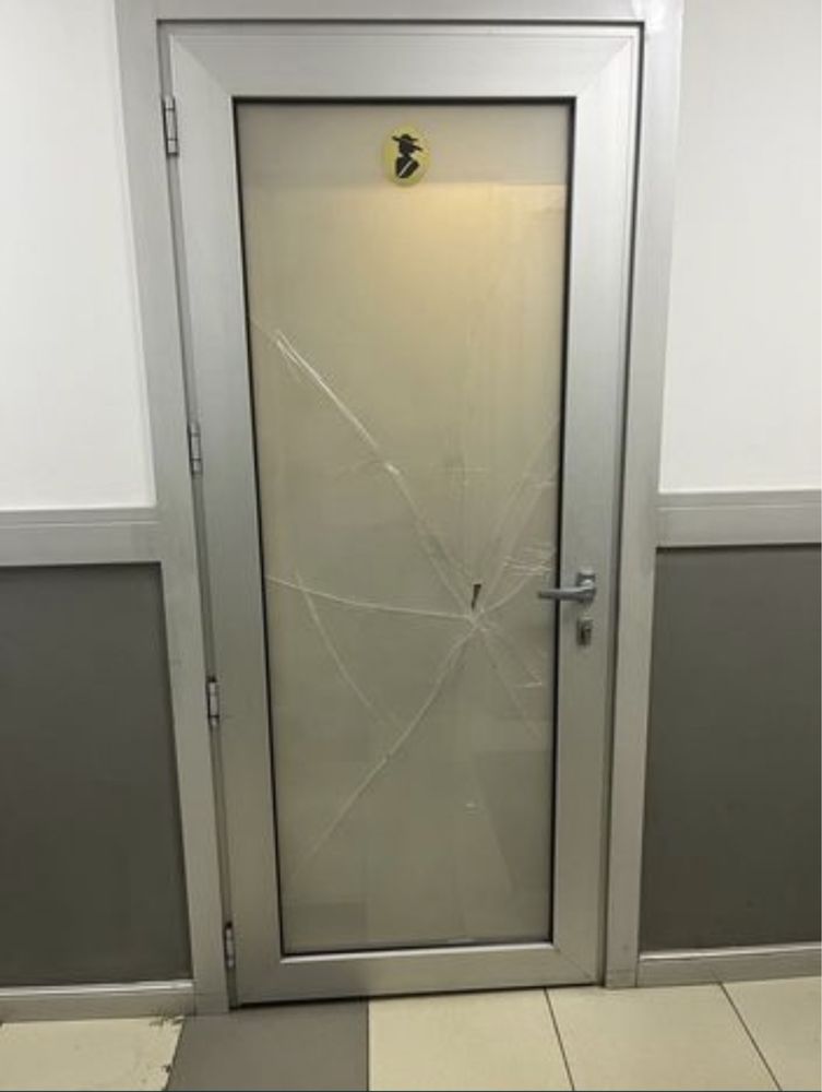 Ремонт окон дверей регулировка стекла межкомнатные резина стеклопакет