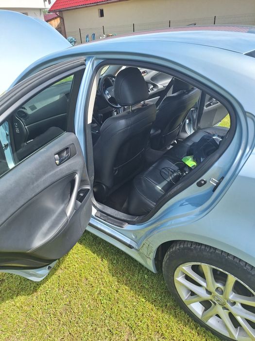 Lexus is 200 volan dreapta