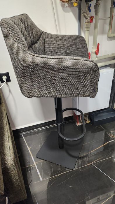 Бар стол от текстил въртящ се