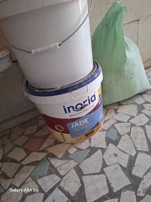 Усто Бобой маляр