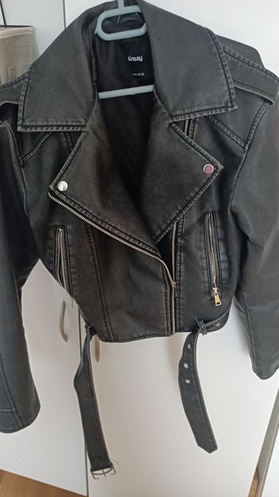 Сиво, кожено яке