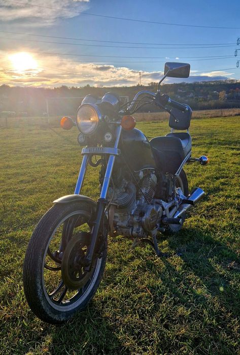 Vand motocicleta yamaha virago 500cc