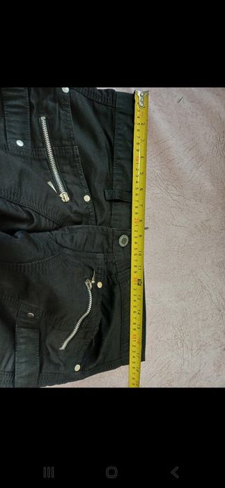 Blugi pentru bărbați