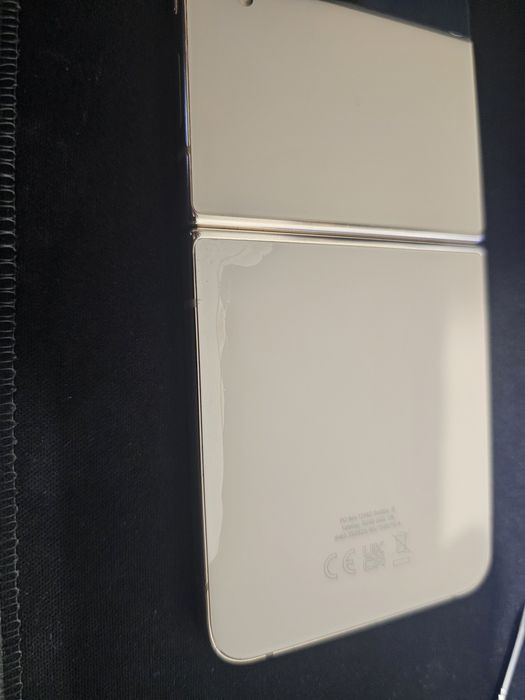 Samsung Z Flip 4
