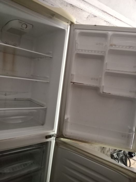 Продам холодильник