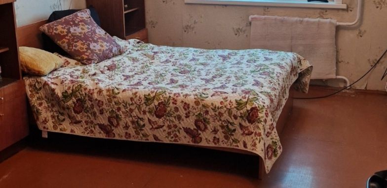 Кровать для спальни