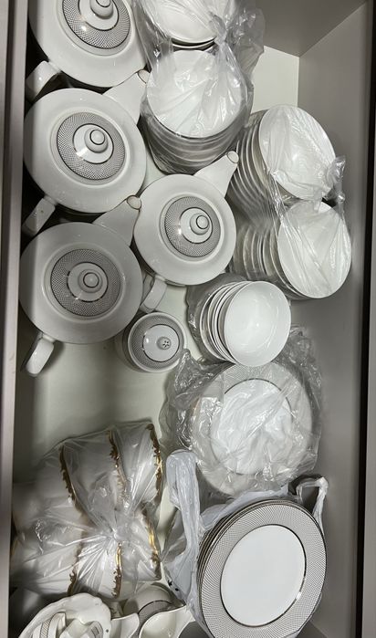 Продам сервиз на 24 персон